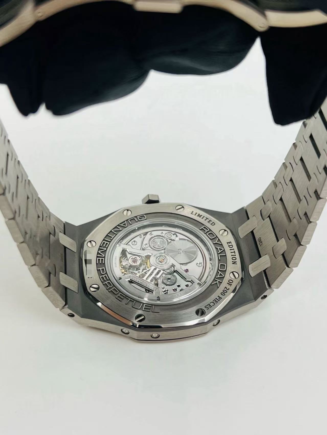 Audemars Piguet Royal Oak 26586TI.OO.1240TI.01 Super Clone Watch – 41mm Titanium Blue Dial Replica