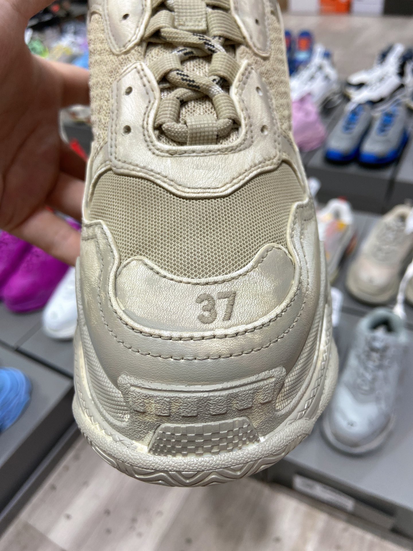 Balenciaga Triple S Sneaker in Faded Beige、mysite、Cacoeks