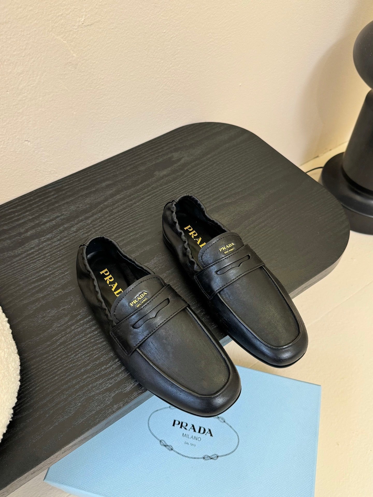 PRADA 25S SHUFFLE LOAFERS IN BLACK CALFSKIN、mysite、Cacoeks