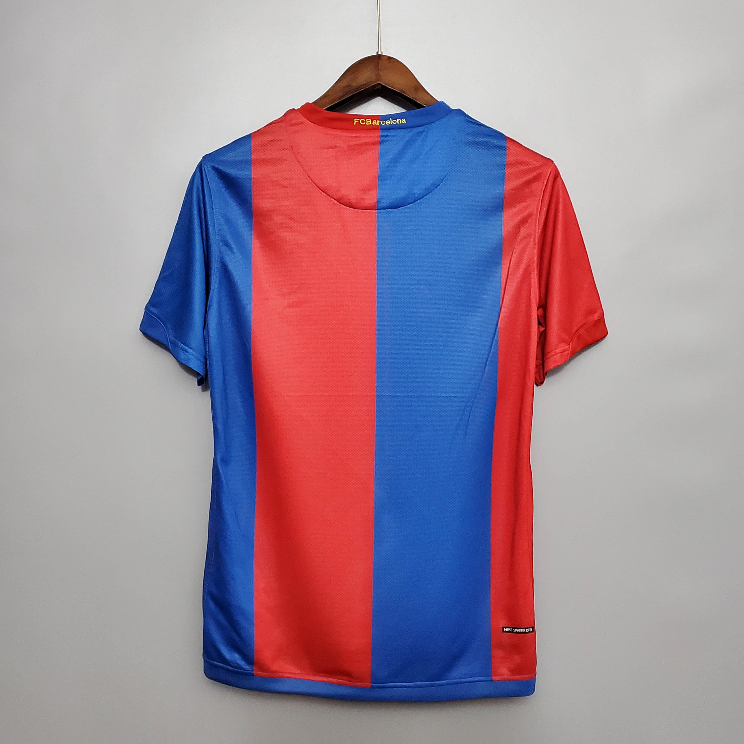 2006/2007 Retro Barcelona Home Football Shirt 1:1 Thai Quality:football jersey mysite: unitedjerseyfootball 邓江浪:football