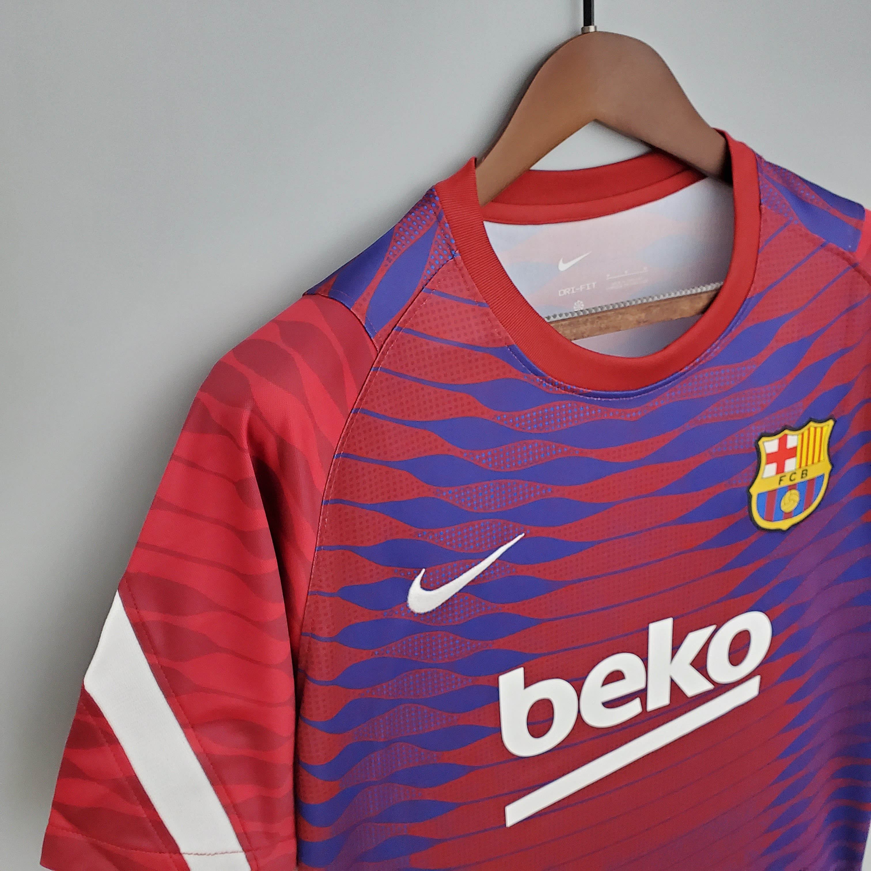 2021-2022 Barcelona Training Suit Red And Blue:football jersey mysite: unitedjerseyfootball 邓江浪:football