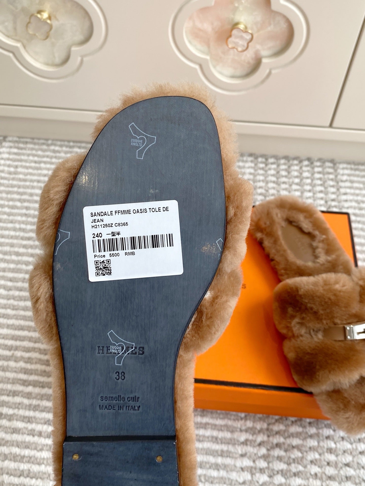 HM 25S ECLAIR SANDAL IN BROWN SHEARLING WITH SILVER HARDWARE、mysite、Cacoeks