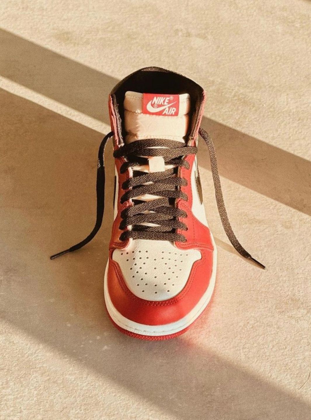 Air Jordan 1 Retro High OG Chicago Lost And Found、JORDAN、Cacoeks