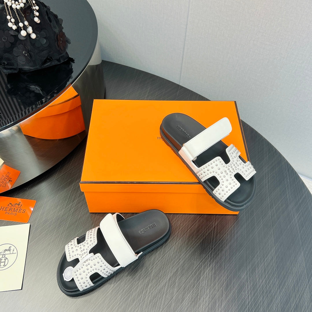 CHYPRE SANDAL WHITE MIX BLACK CALFSKIN STYLIZED、mysite、Cacoeks