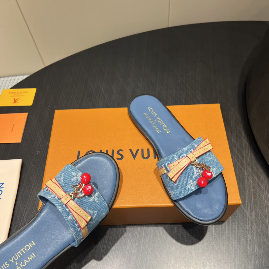 LV SLIDE SANDALS 25S IN BLUE DENIM AND CALFSKIN WITH CHERRY BLOSSOM BUCKLE、mysite、Cacoeks