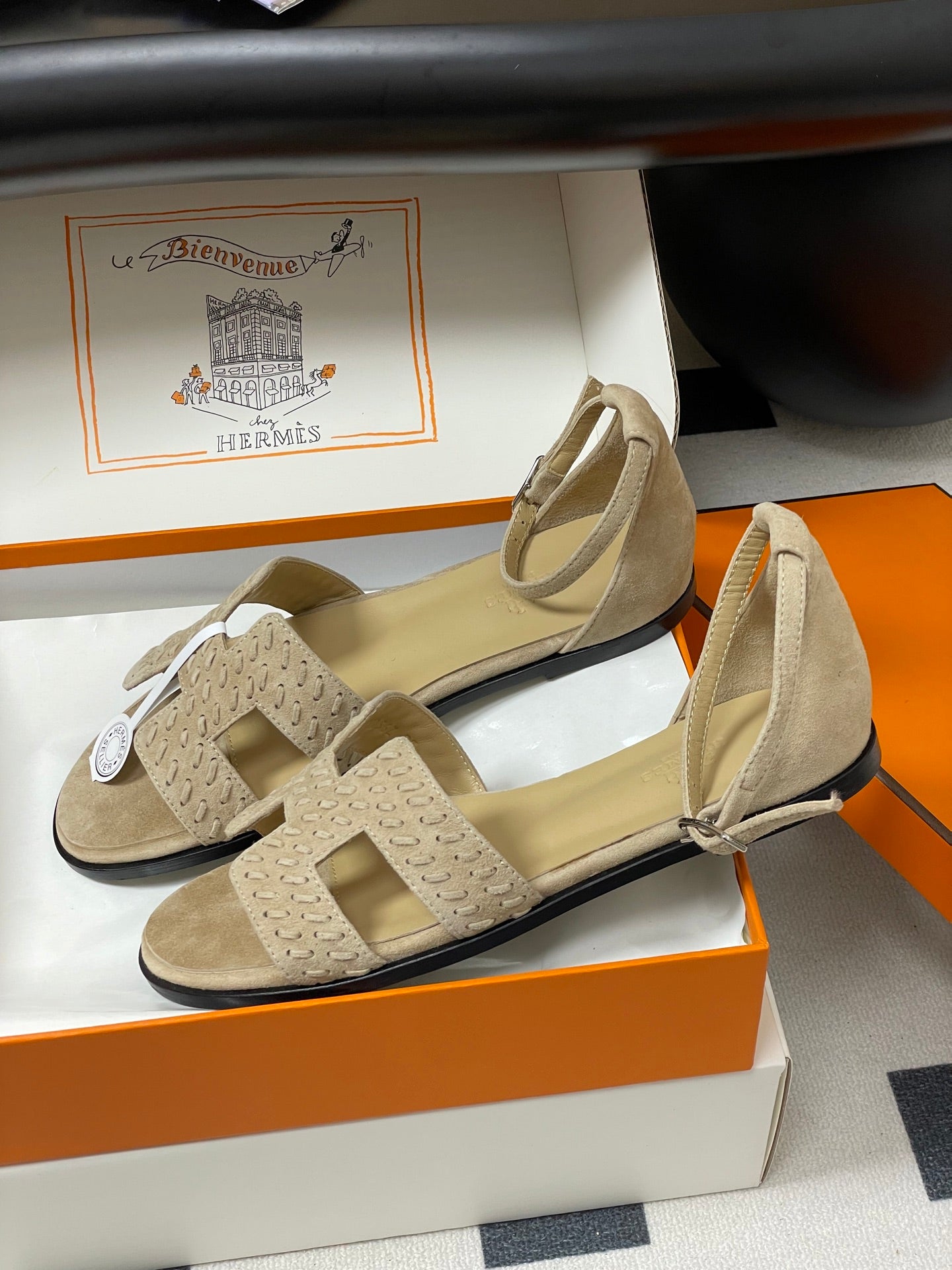 HM 25S SANTORINI SANDAL IN BEIGE SUEDE AND LAMBSKIN、mysite、Cacoeks