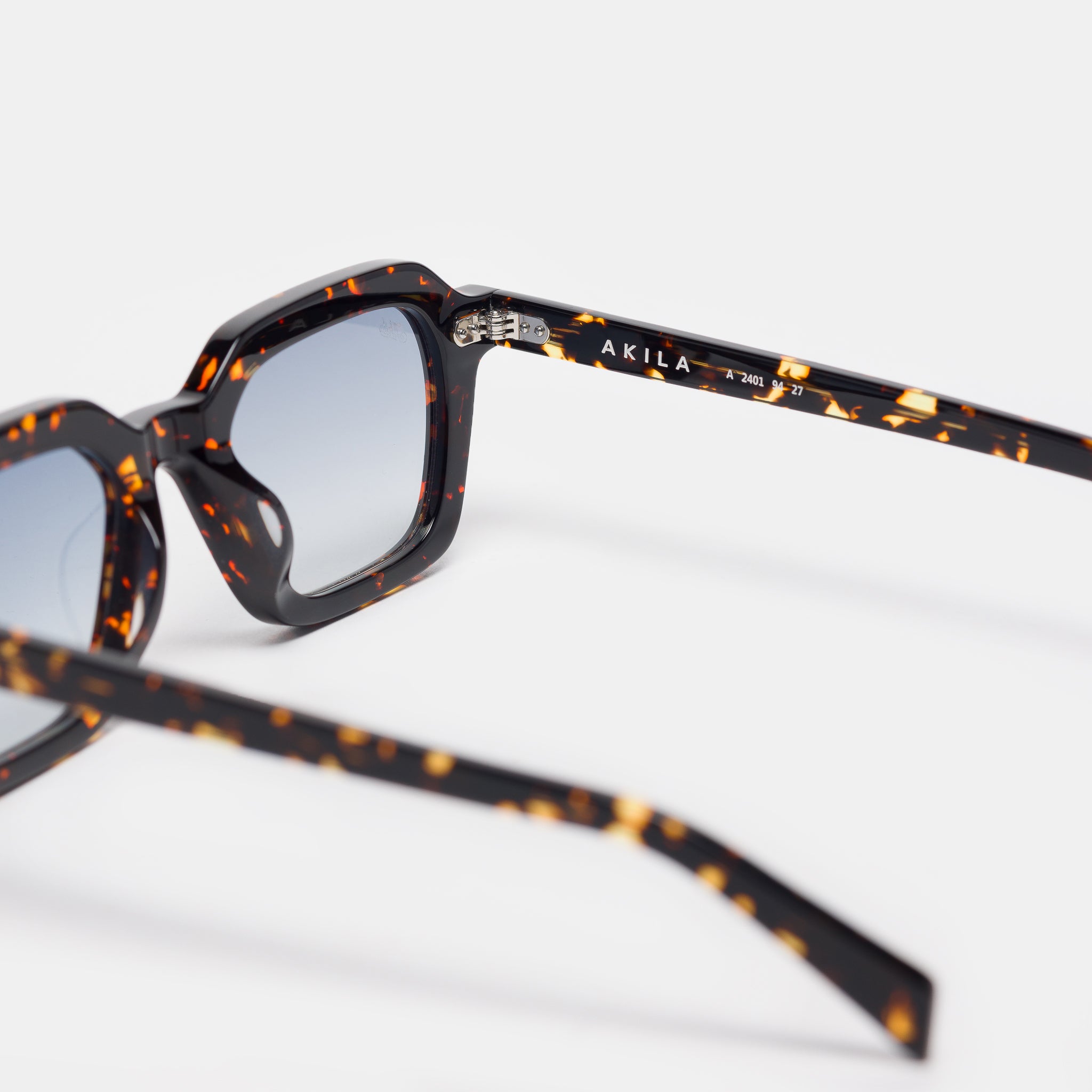 Era Sunglasses in Tokyo Tortoise/Blue Gradient