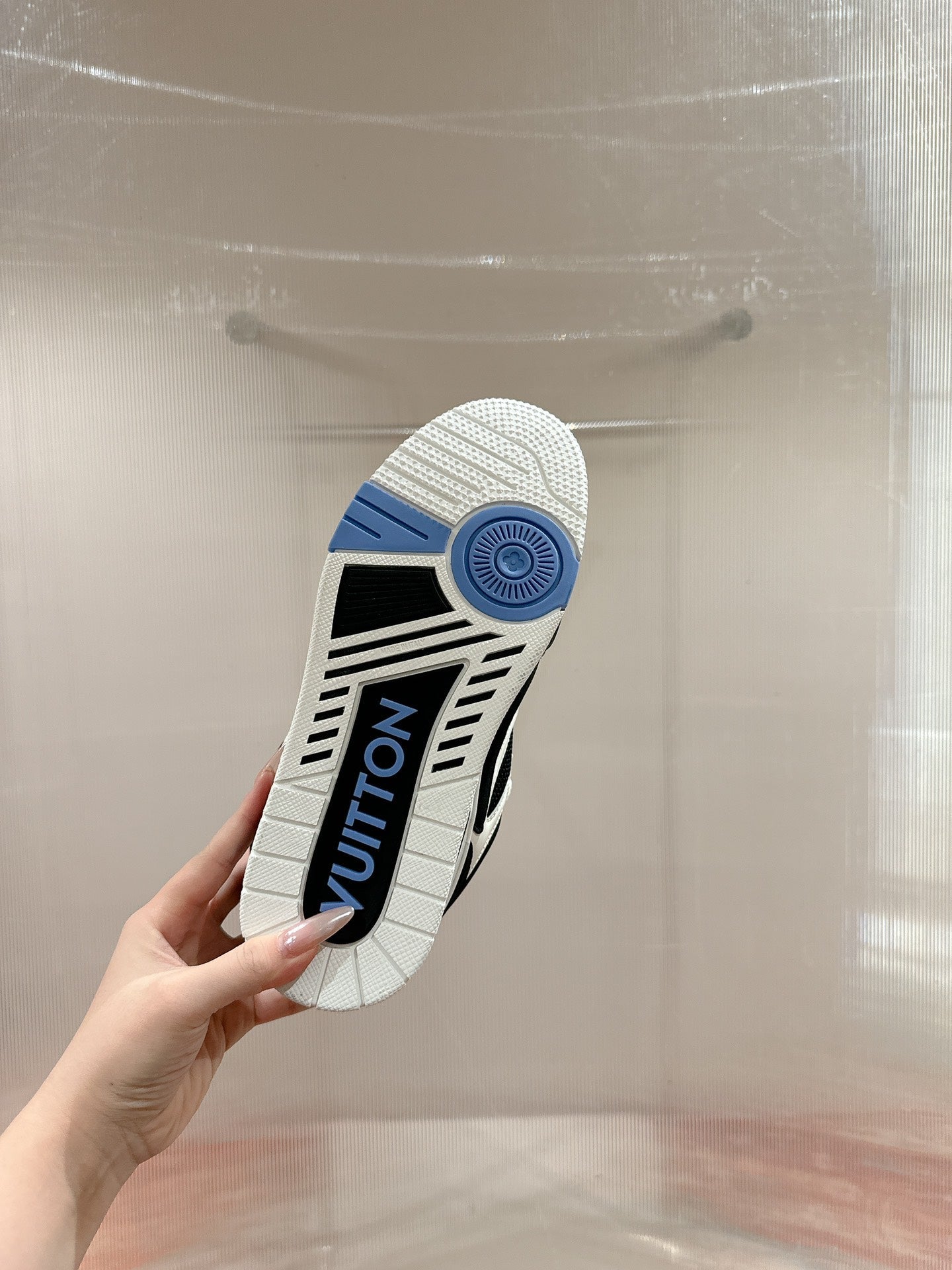 LV SKATE SNEAKER IN WHITE MIX BLACK AND SKY BLUE CALFSKIN、mysite、Cacoeks