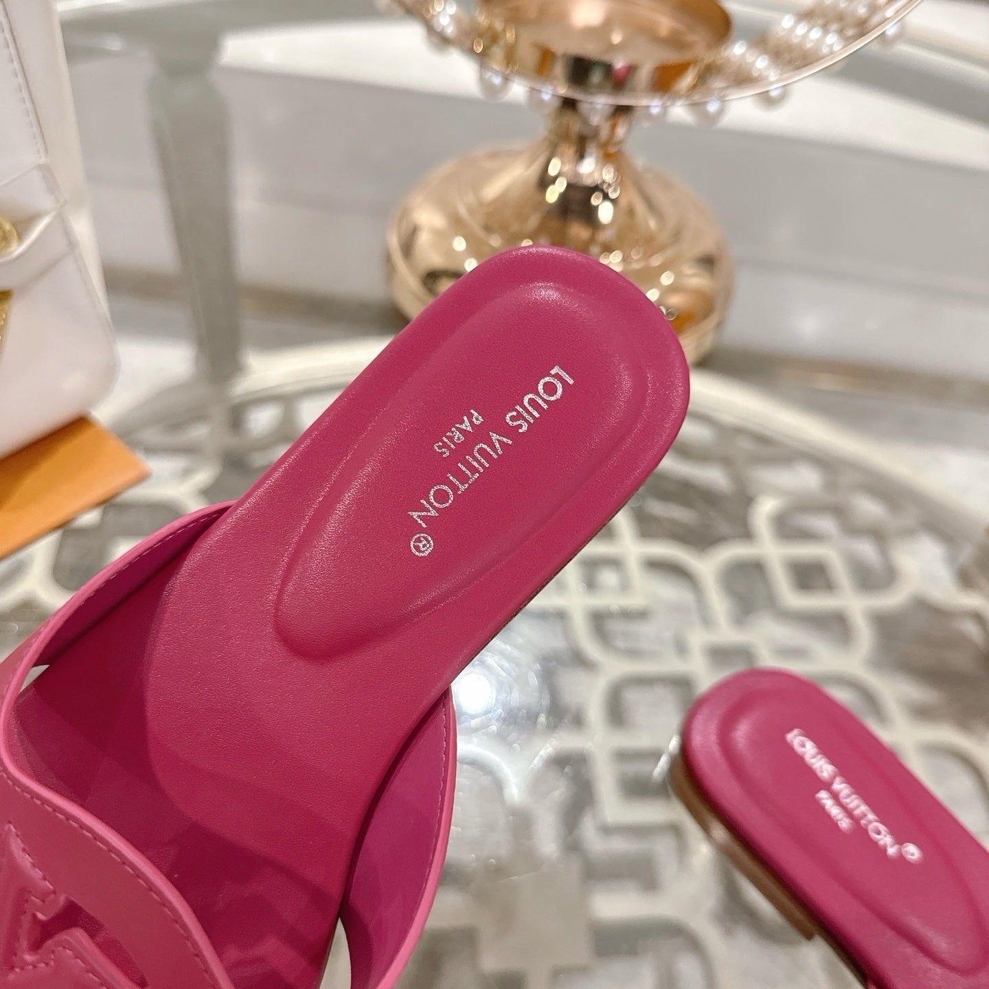 ISOLA FLAT SLIDE IN DARK PINK CALFSKIN、mysite、Cacoeks