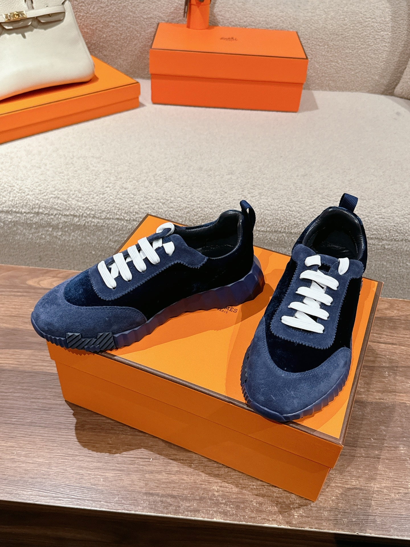 MAINLAND SNEAKER IN NAVY BLUE SUEDE AND BLACK VELVET、mysite、Cacoeks