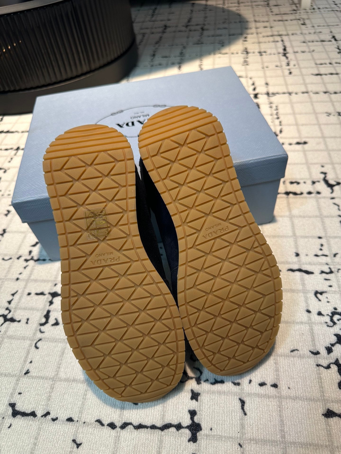 PRA TRIANGLE LOGO SNEAKERS DARK BLUE SUEDE、mysite、Cacoeks