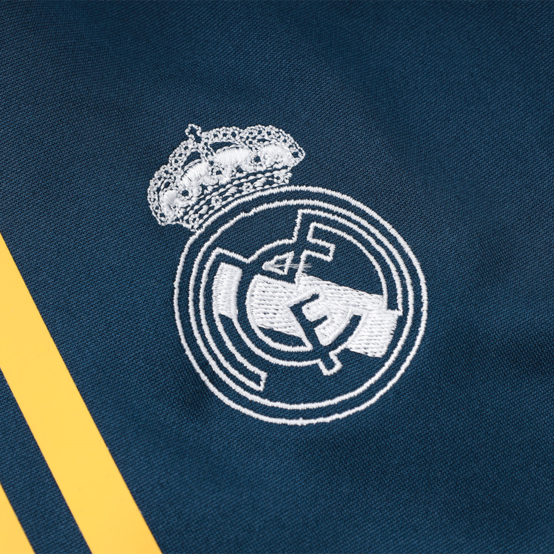 ManixJersey.com | Real Madrid 24-25 Vest Training Set - White -Customize Name, Number and Patch | Worldwide Shipping