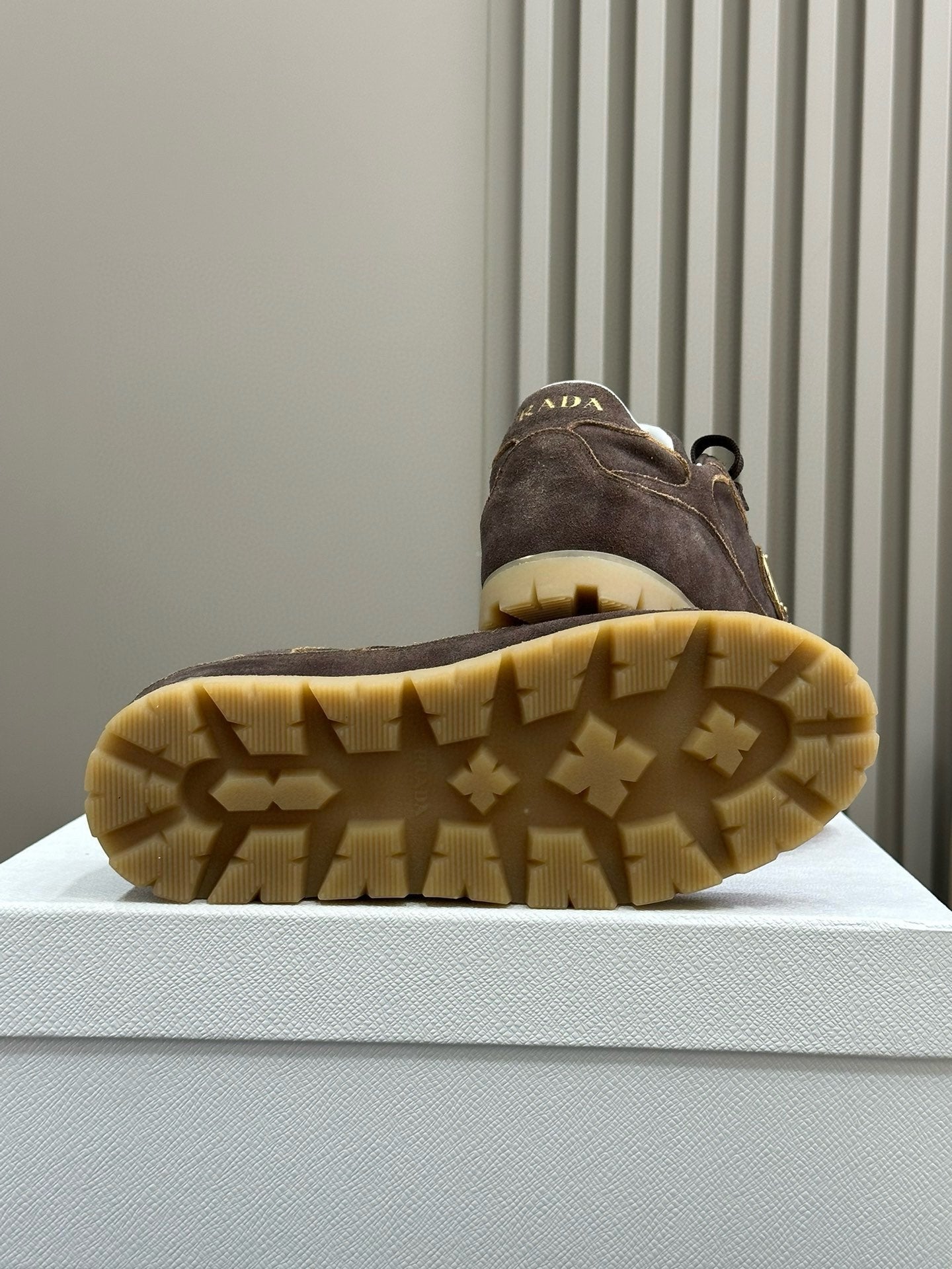 PRA TRAIL FADED SUEDE SNEAKERS BROWN、mysite、Cacoeks