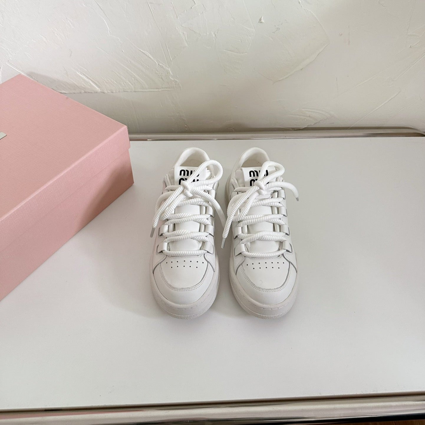 SNEAKERS SIMPLE DESIGN IN WHITE SHEEPSKIN、mysite、Cacoeks