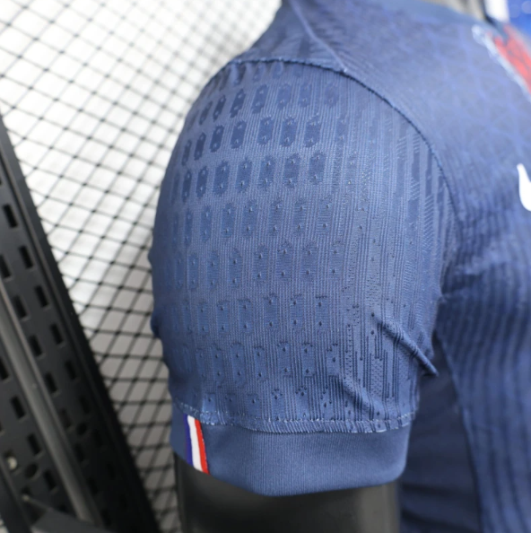 2025/2026 Paris Saint-Germain Home Football Jersey 1:1 Thai Quality (Athlete Version):football jersey mysite: unitedjerseyfootball 邓江浪:football