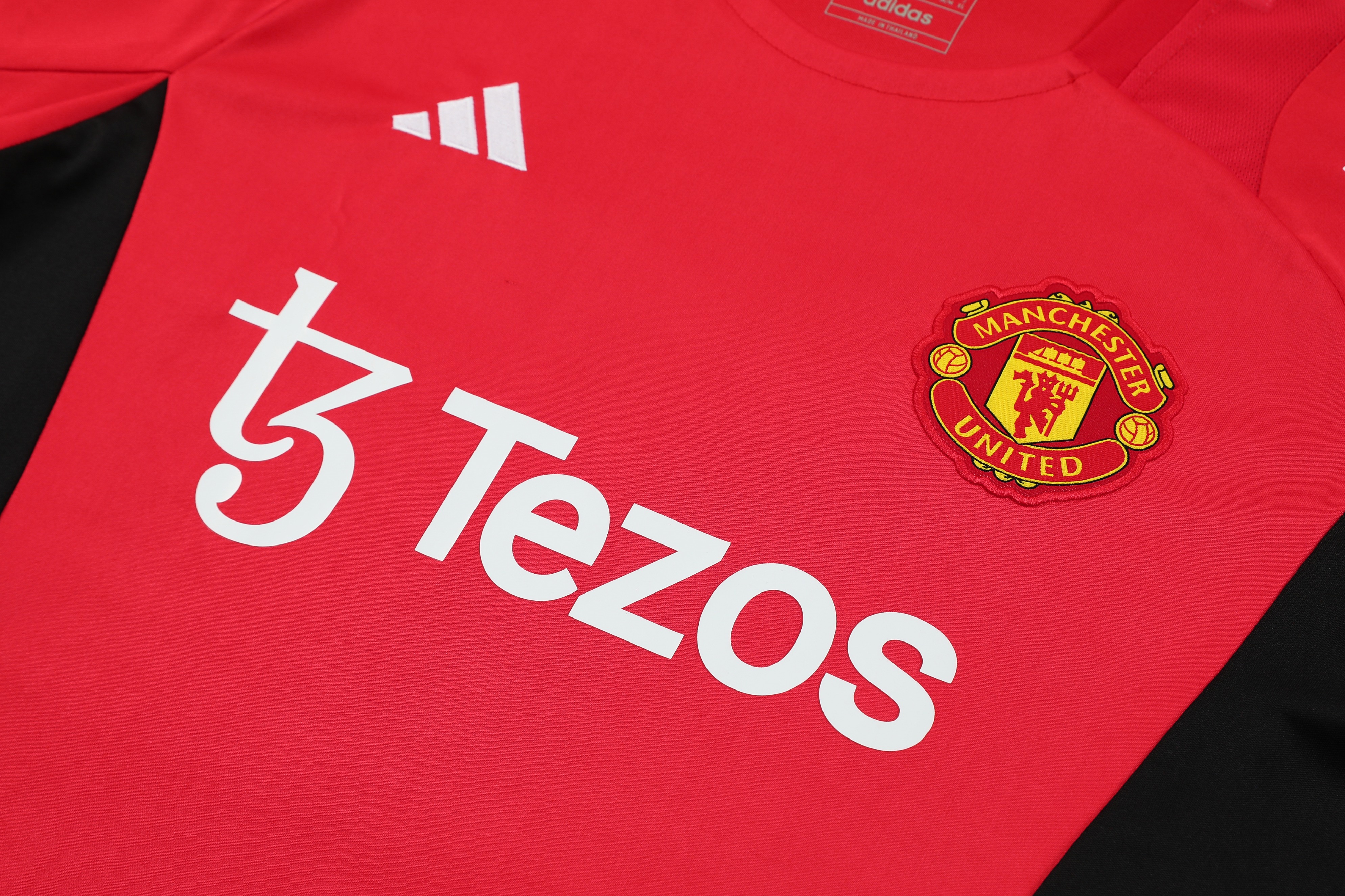 Higojerseys-Manchester United 24-25 Short-Sleeve Training Kids Kit - Red Top and Black Shorts
