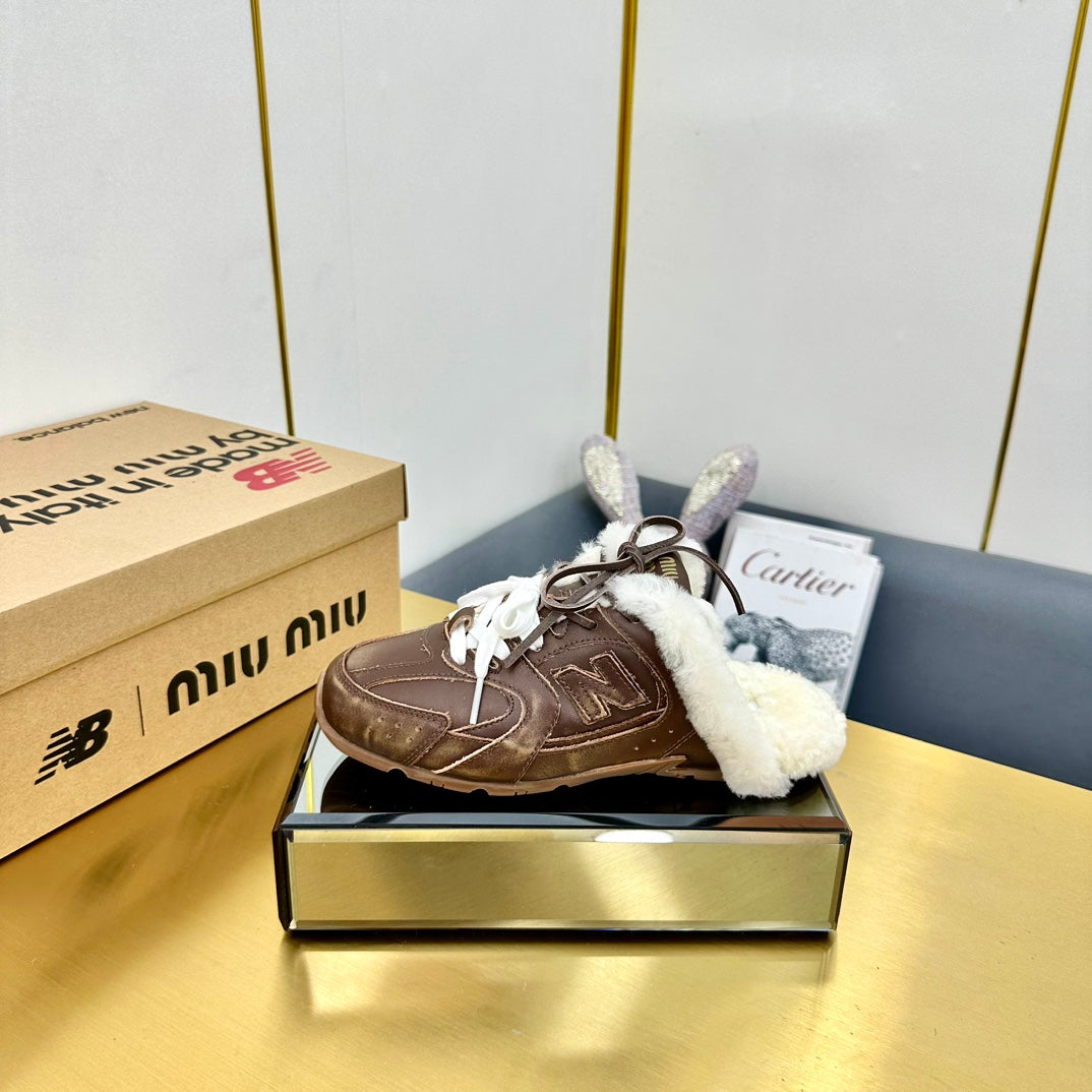 MIUxNB 530 SNEAKER MULES IN BROWN CALFSKIN SHEARLING、mysite、Cacoeks