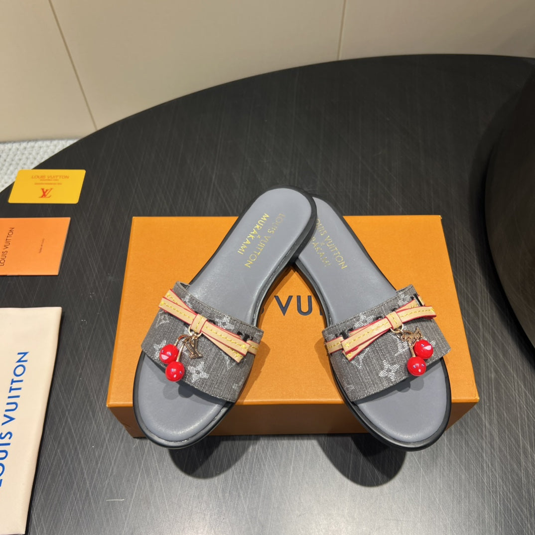 LV SLIDE SANDALS 25S IN DARK GREY DENIM AND CALFSKIN WITH CHERRY BLOSSOM BUCKLE、mysite、Cacoeks