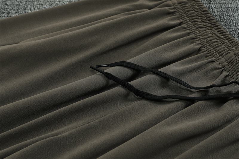 2025/2026 Real Madrid Half-Pull Training Suit Khaki Football Shirt 1:1 Thai Quality Set:football jersey mysite: unitedjerseyfootball 邓江浪:football