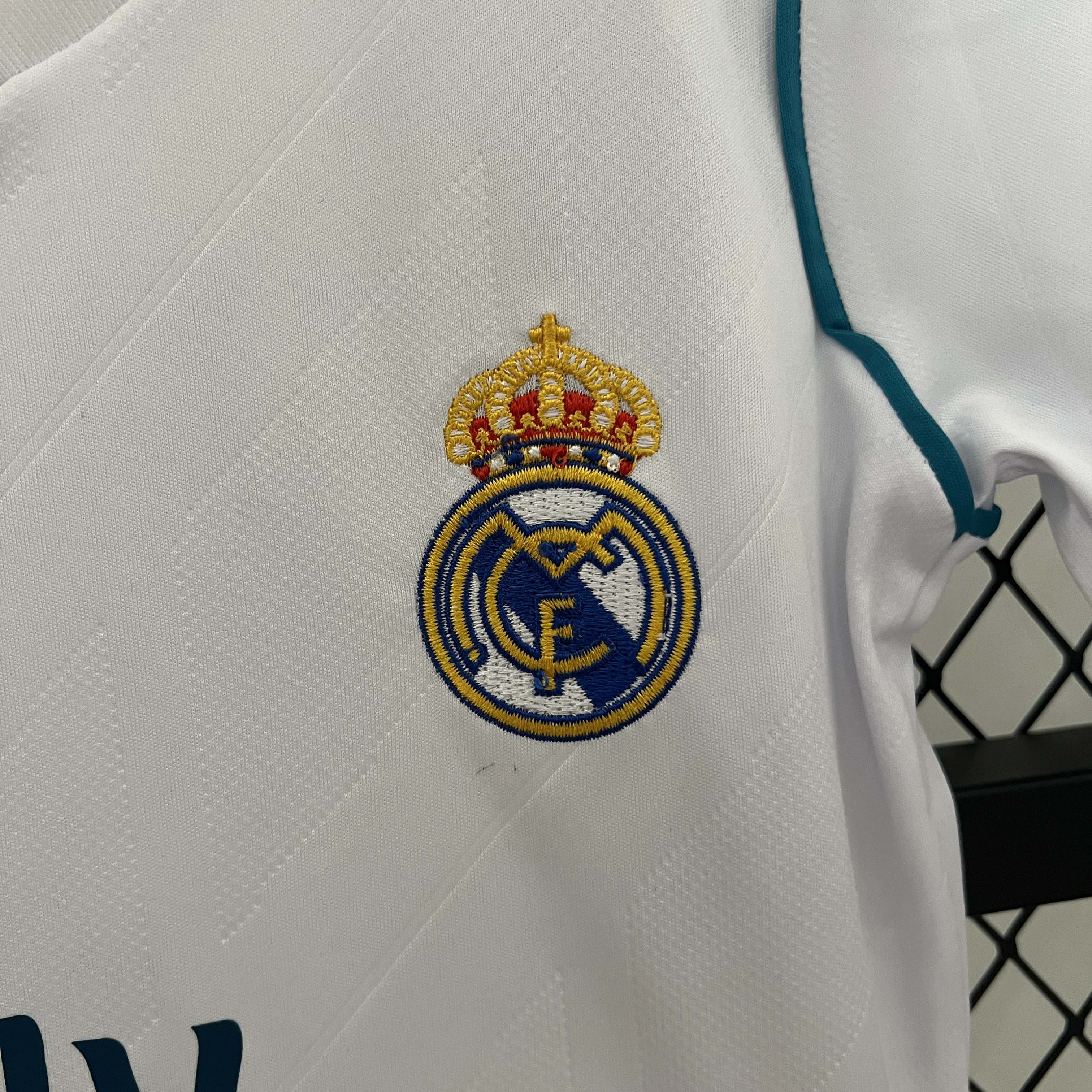 2017/2018 Retro Real Madrid Home Football Shirt 1:1 Thai Quality Kids Size:football jersey mysite: unitedjerseyfootball 邓江浪:football