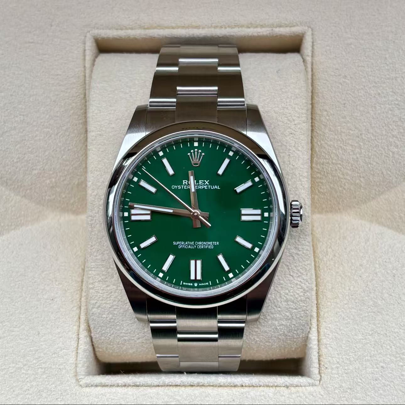 Rolex Oyster Perpetual Super Clone Swiss Replica Watch Ref 134300-0004 3230 Swiss Movement