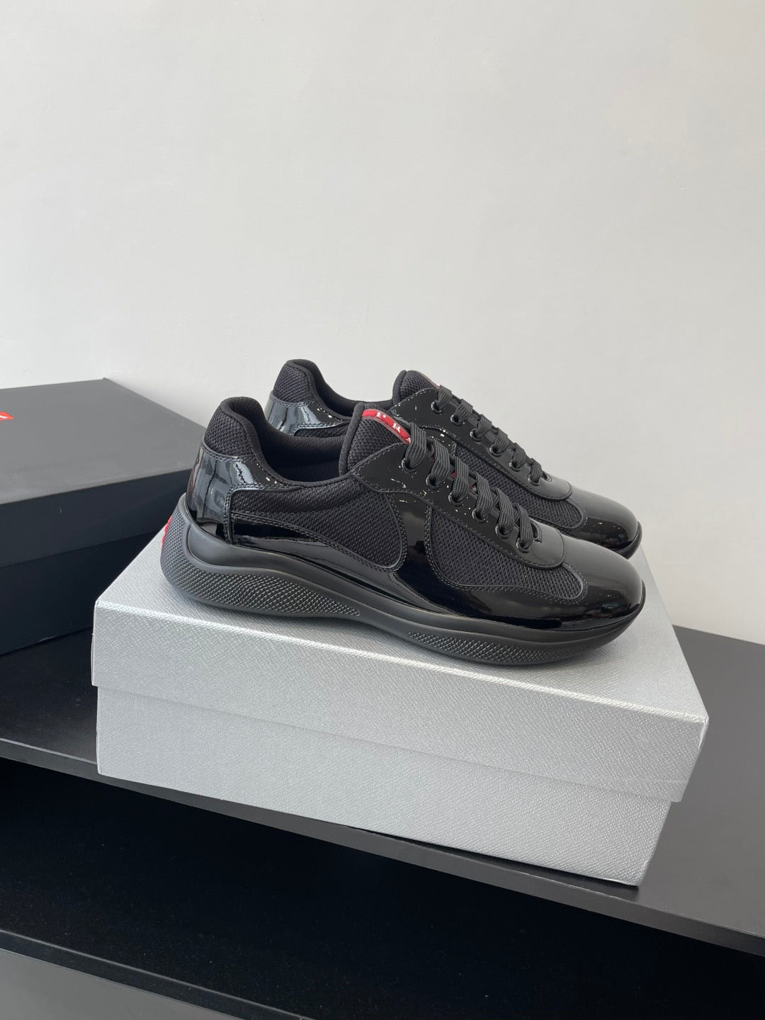 PRADA SNEAKER 25S IN BLACK MESH AND PATENT CALFSKIN、mysite、Cacoeks