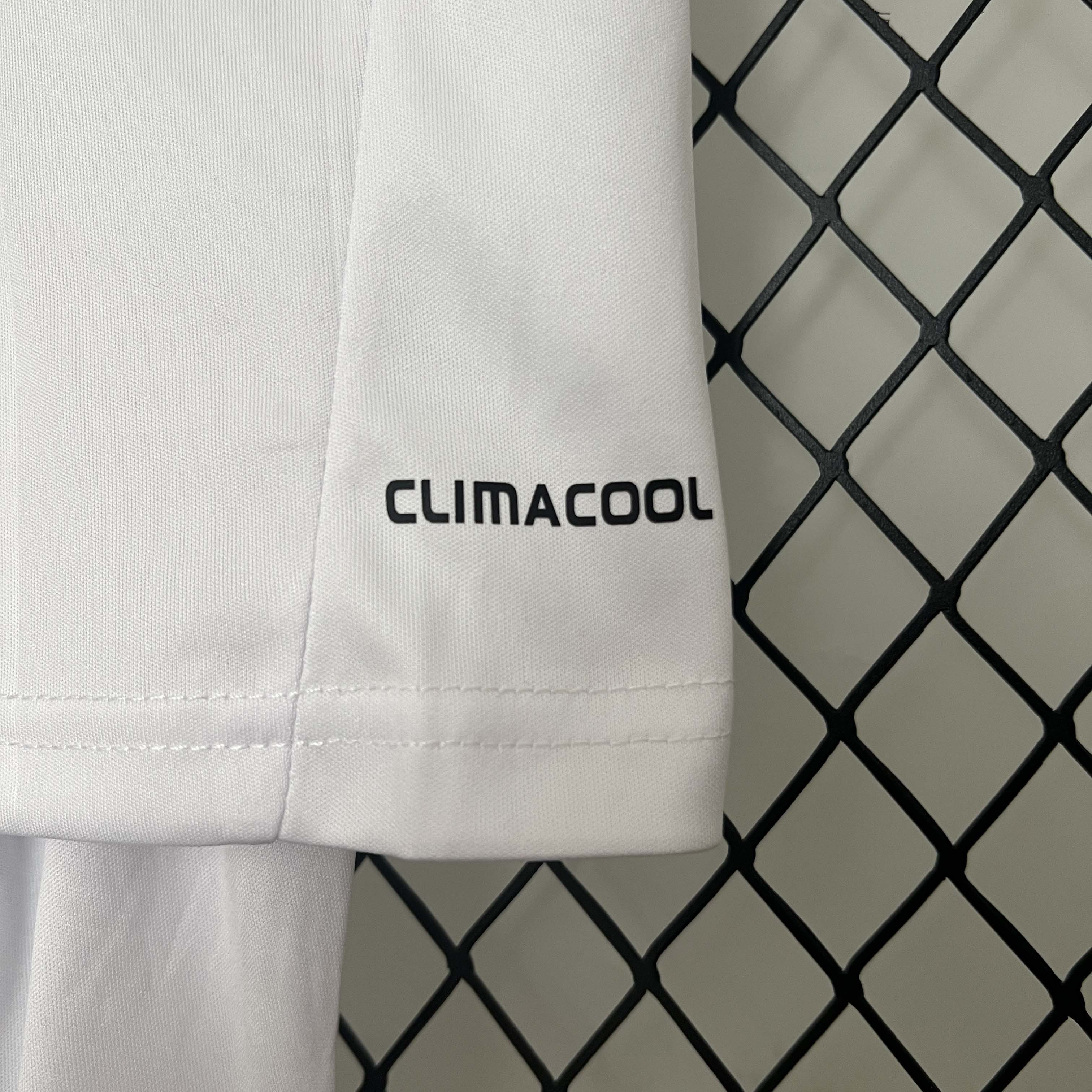 2012/2013 Retro Real Madrid Home Football Shirt 1:1 Thai Quality Kids Size:football jersey mysite: unitedjerseyfootball 邓江浪:football