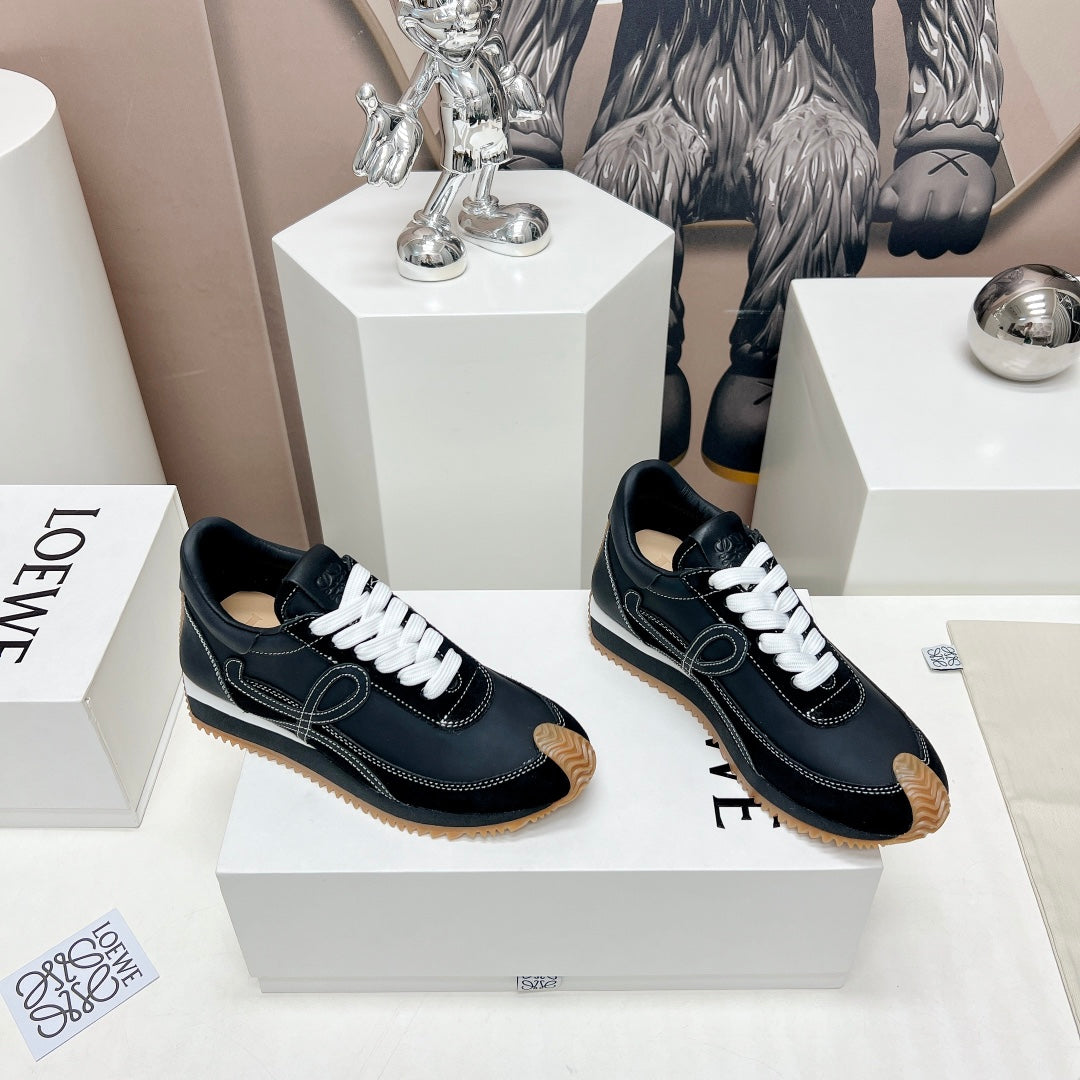 FLOW RUNNER SNEAKER IN FULL BLACK SUEDE AND SHEEPSKIN、mysite、Cacoeks