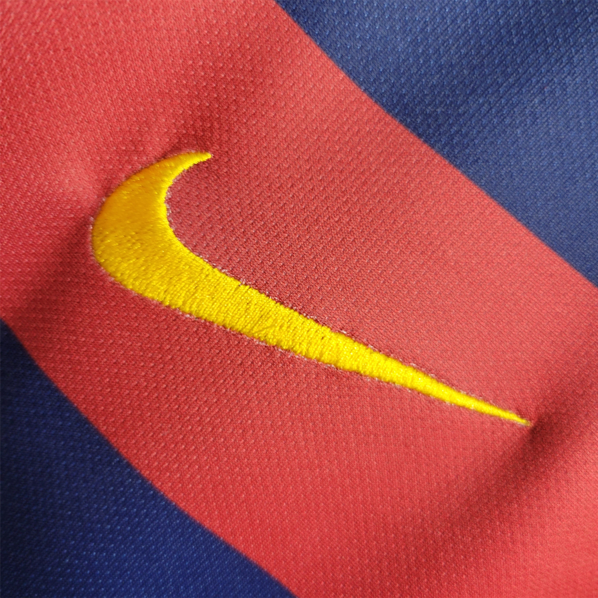 Higojerseys-Retro Barcelona 15-16 Home Stadium Jersey