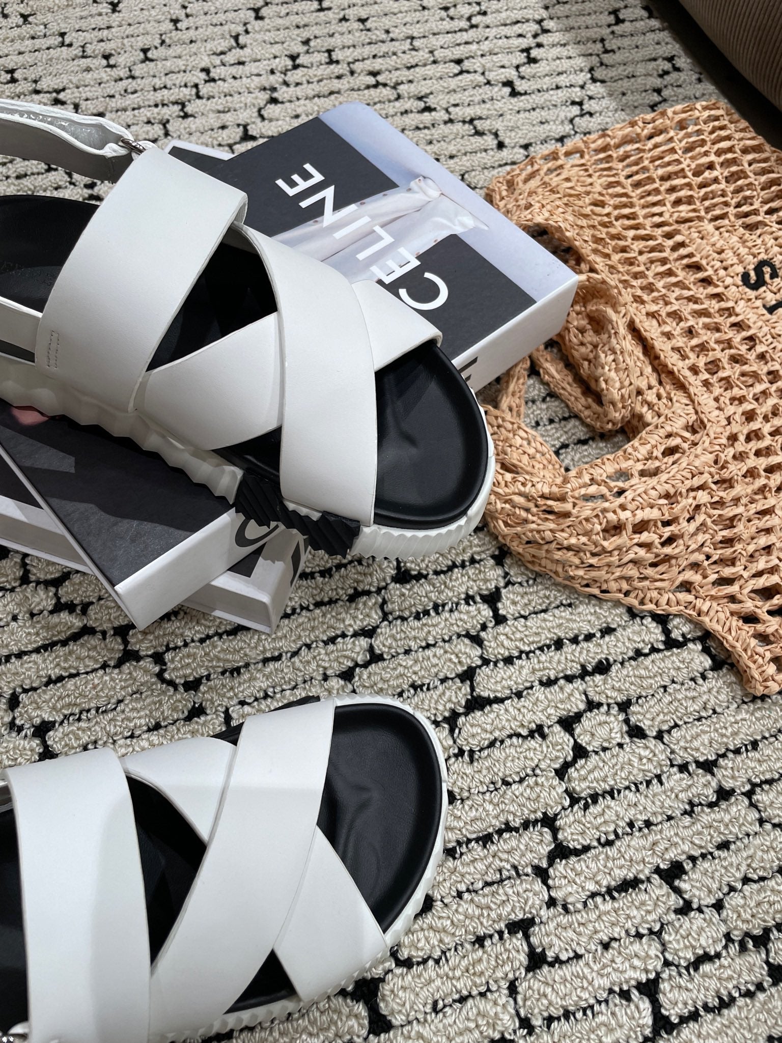 ELECTRIC SANDAL BLACK MIX CREAMY WHITE CALFSKIN、mysite、Cacoeks