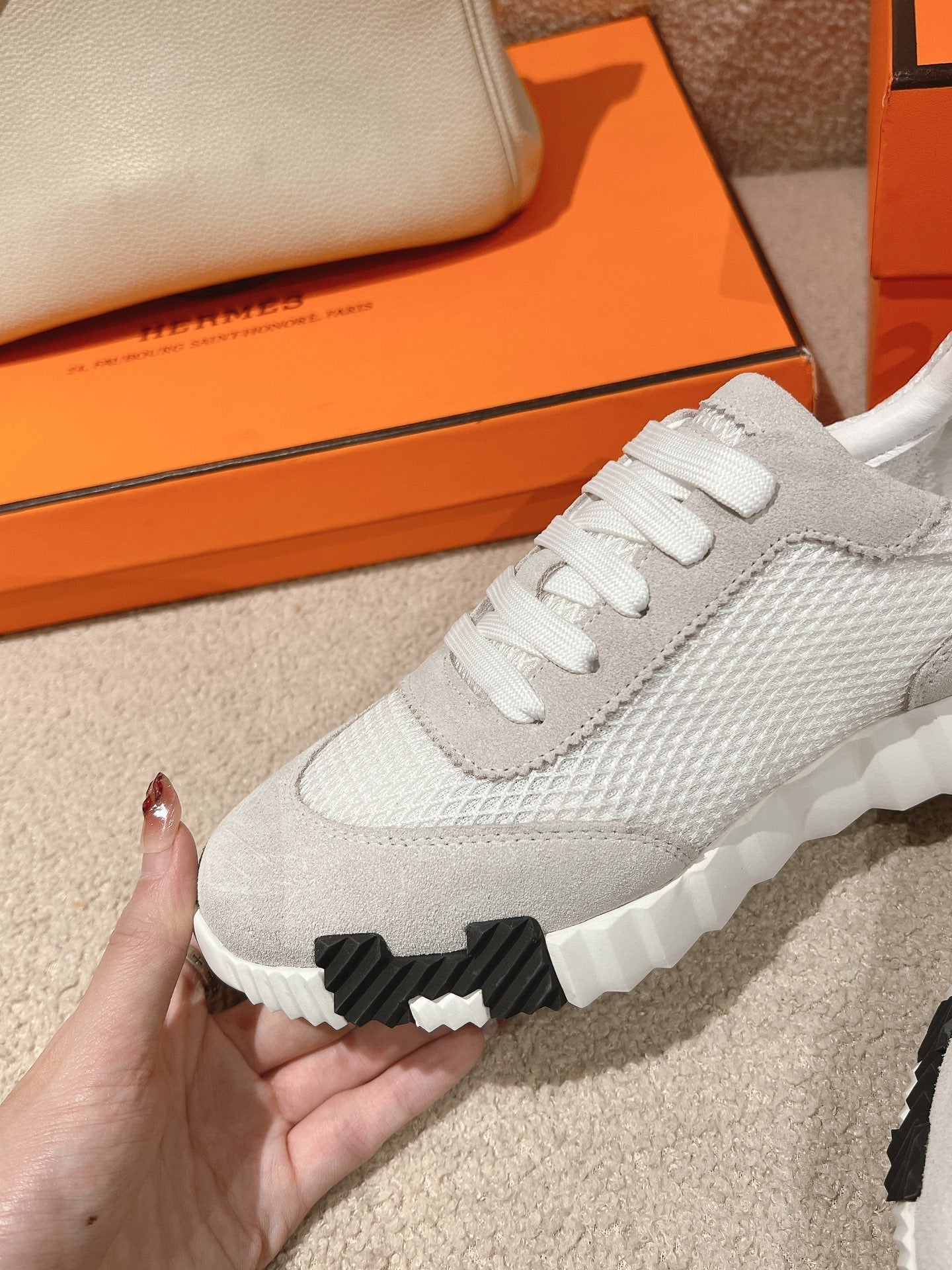 MAINLAND SNEAKER IN PALE GRAY SUEDE AND WHITE BREATHABLE MESH FABRIC、mysite、Cacoeks