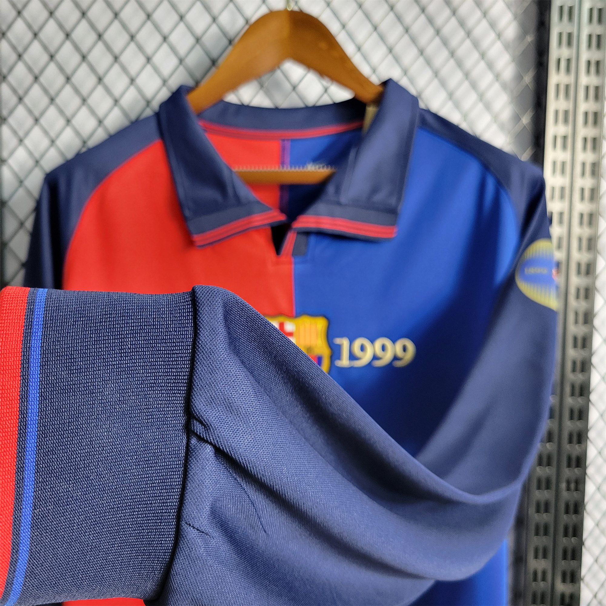 SIUjerseys-Retro Barcelona Centenary Edition Long Sleeve Jersey