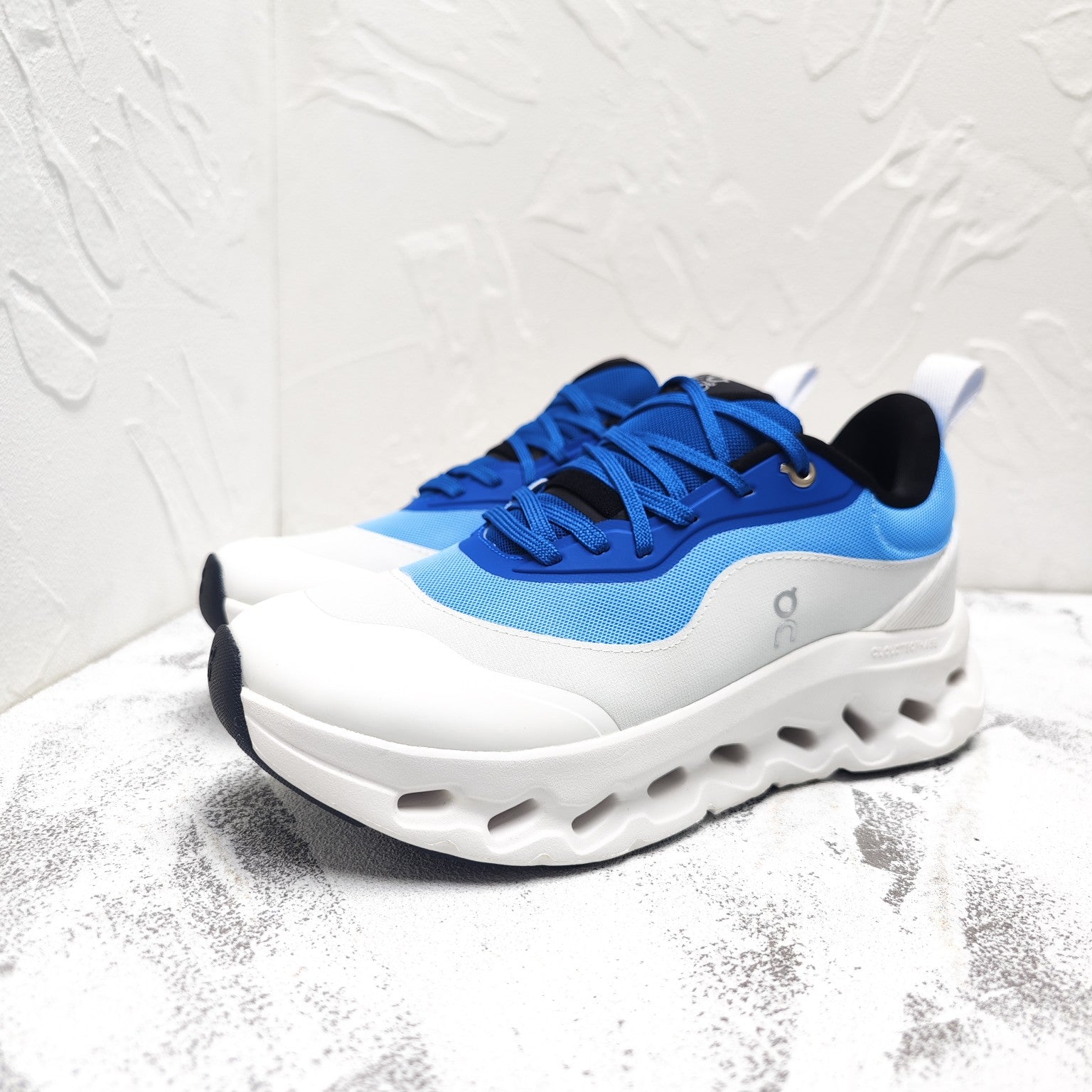 CLOUDTILT 2.0 SNEAKER COBALT BLUE MIX PALE GRAY CALFSKIN AND BREATHABLE MESH、mysite、Cacoeks