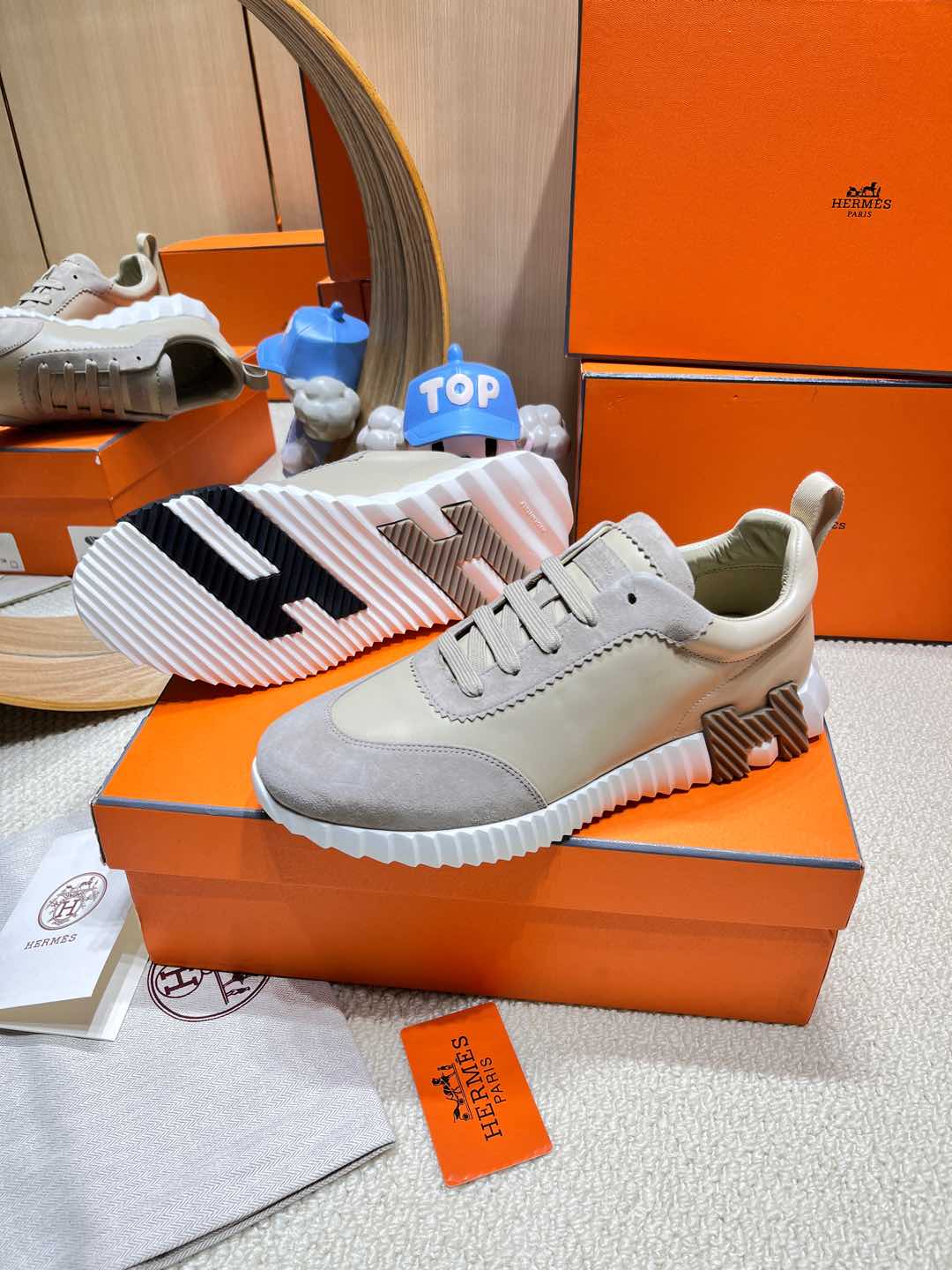 BOUNCING SNEAKER IN PALE GRAY SUEDE AND CALFSKIN、mysite、Cacoeks