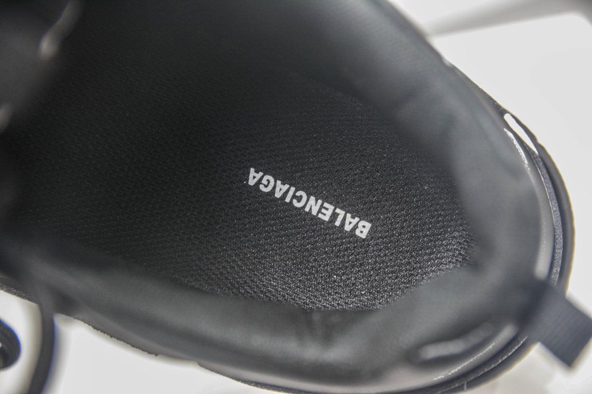 Balenciaga Triple S Logotype Sneaker in Black、mysite、Cacoeks