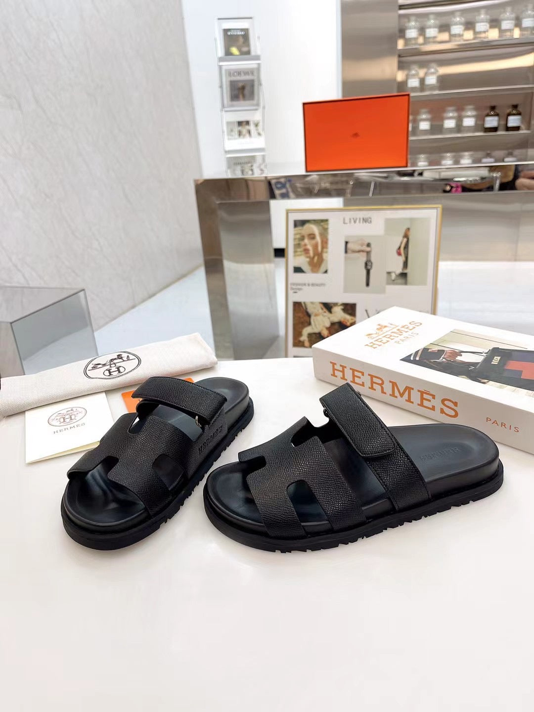 CHYPRE SANDAL IN BLACK CALFSKIN 186752、mysite、Cacoeks