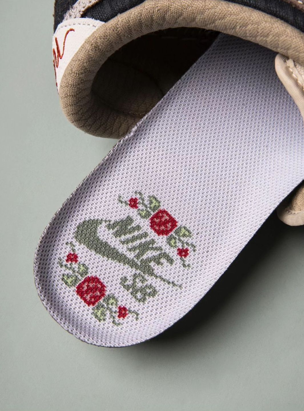 Nike SB Dunk Low Big Money Savings、NIKE、Cacoeks