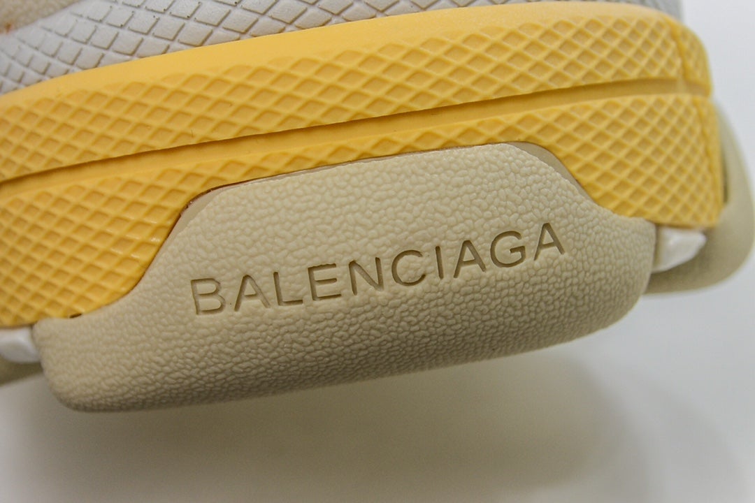 Balenciaga Triple S Sneaker x Gucci in Beige Yellow、mysite、Cacoeks