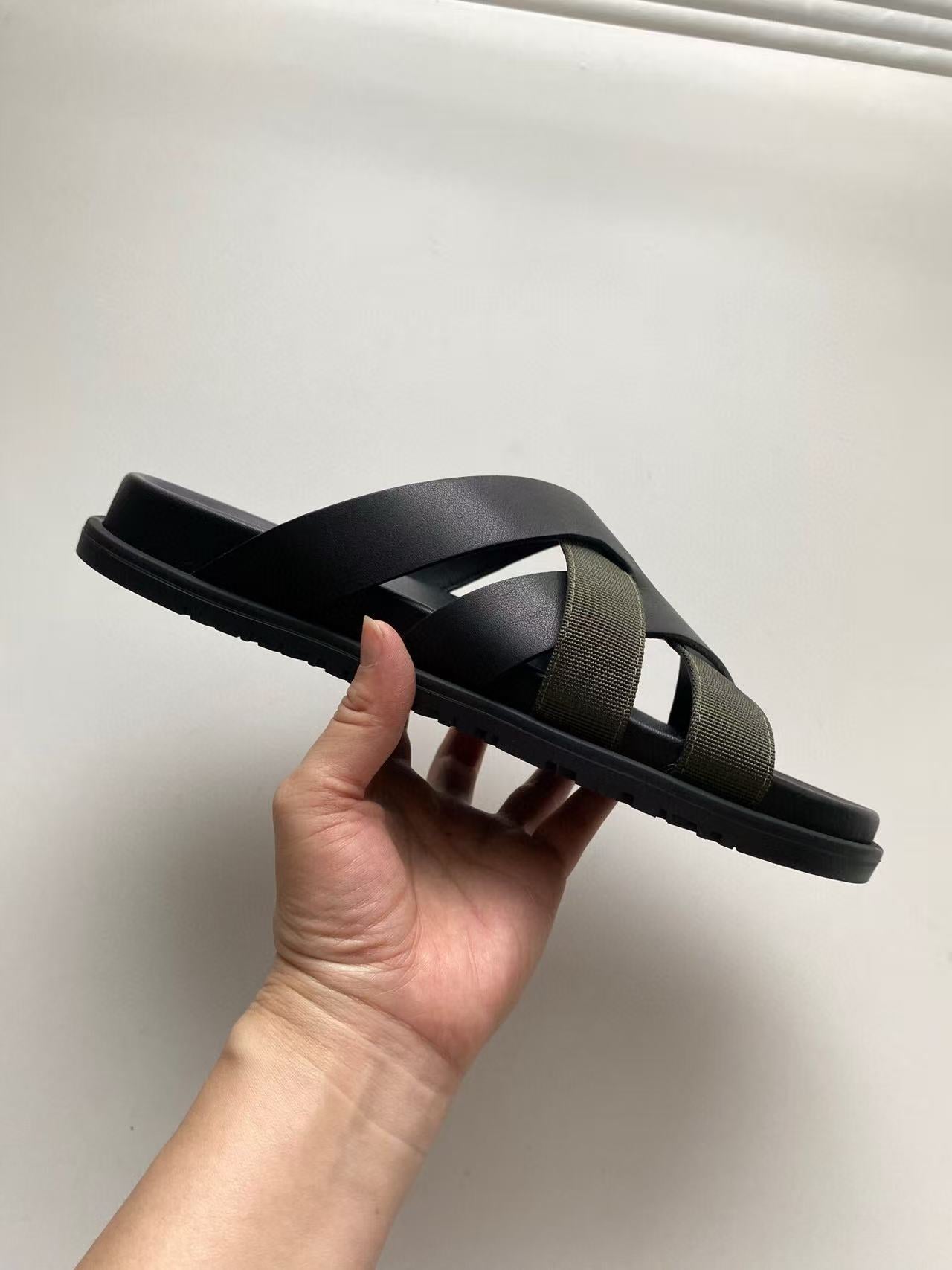 HM SLIDES IN BLACK AND DARK GREEN FABRIC、mysite、Cacoeks