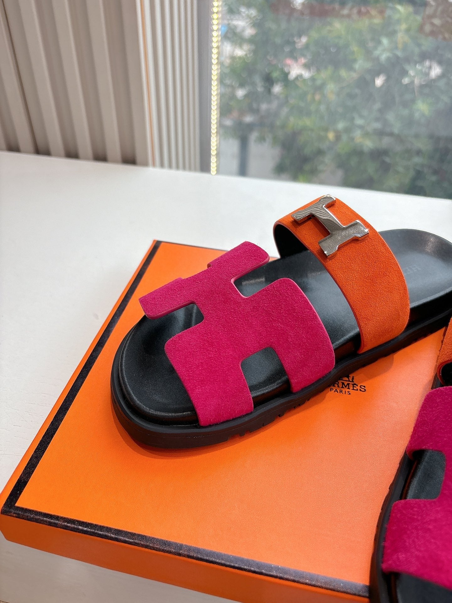 CHYPRE SANDAL IN DARK PINK MIX ORANGE SUEDE、mysite、Cacoeks