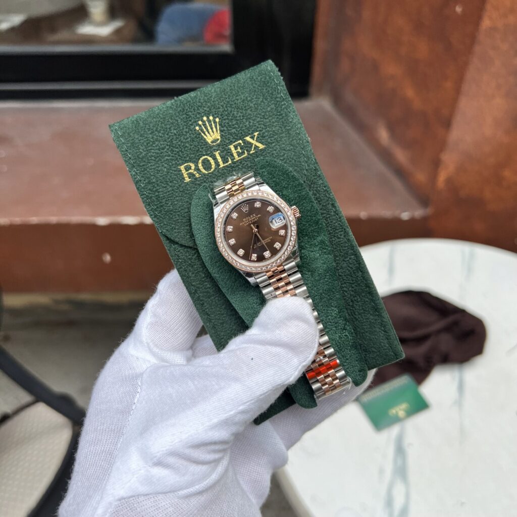Đồng Hồ Rolex DateJust Nữ Đính Đá Mặt Chocolate Fake 11 EW 31mm (1)
