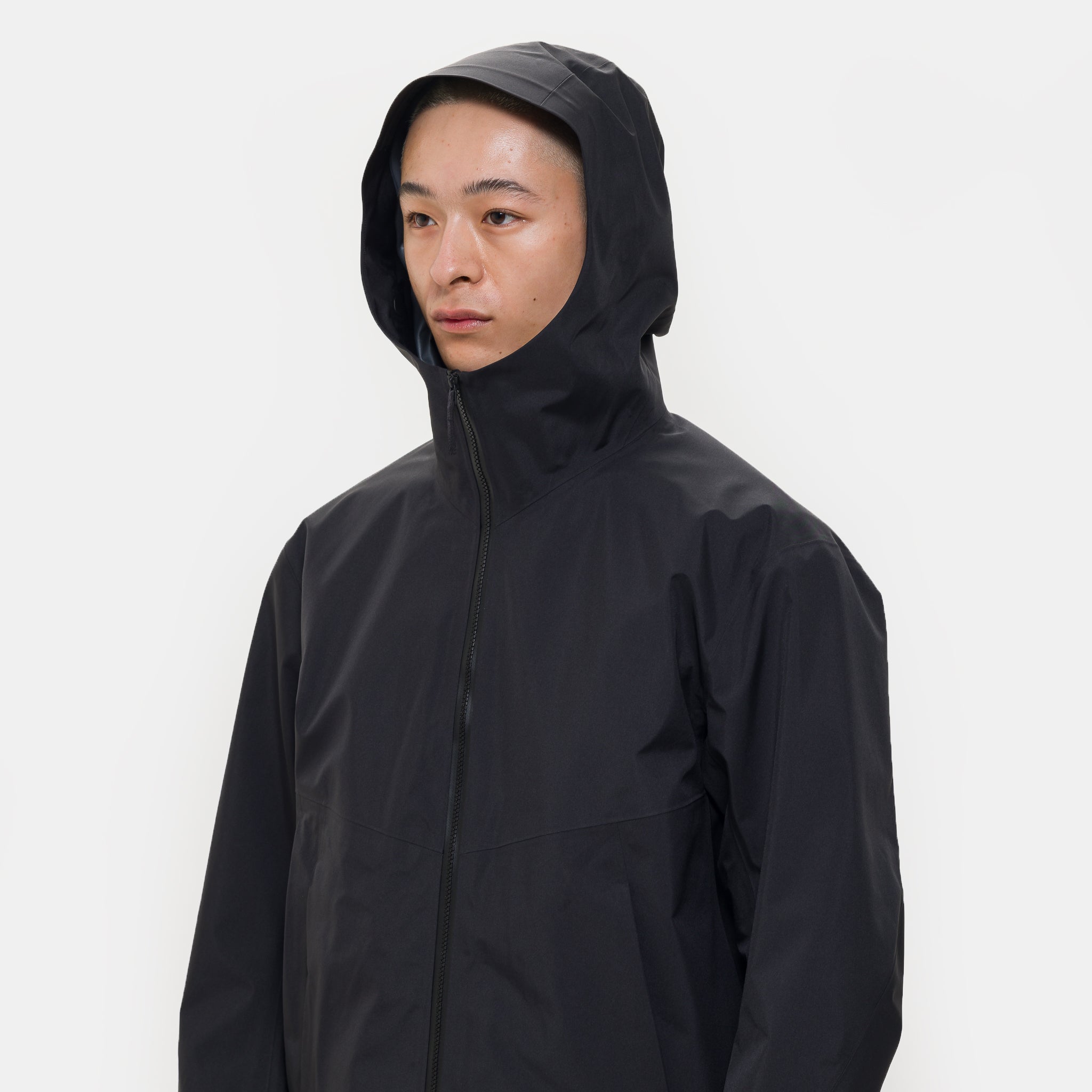 Arris Jacket in Black