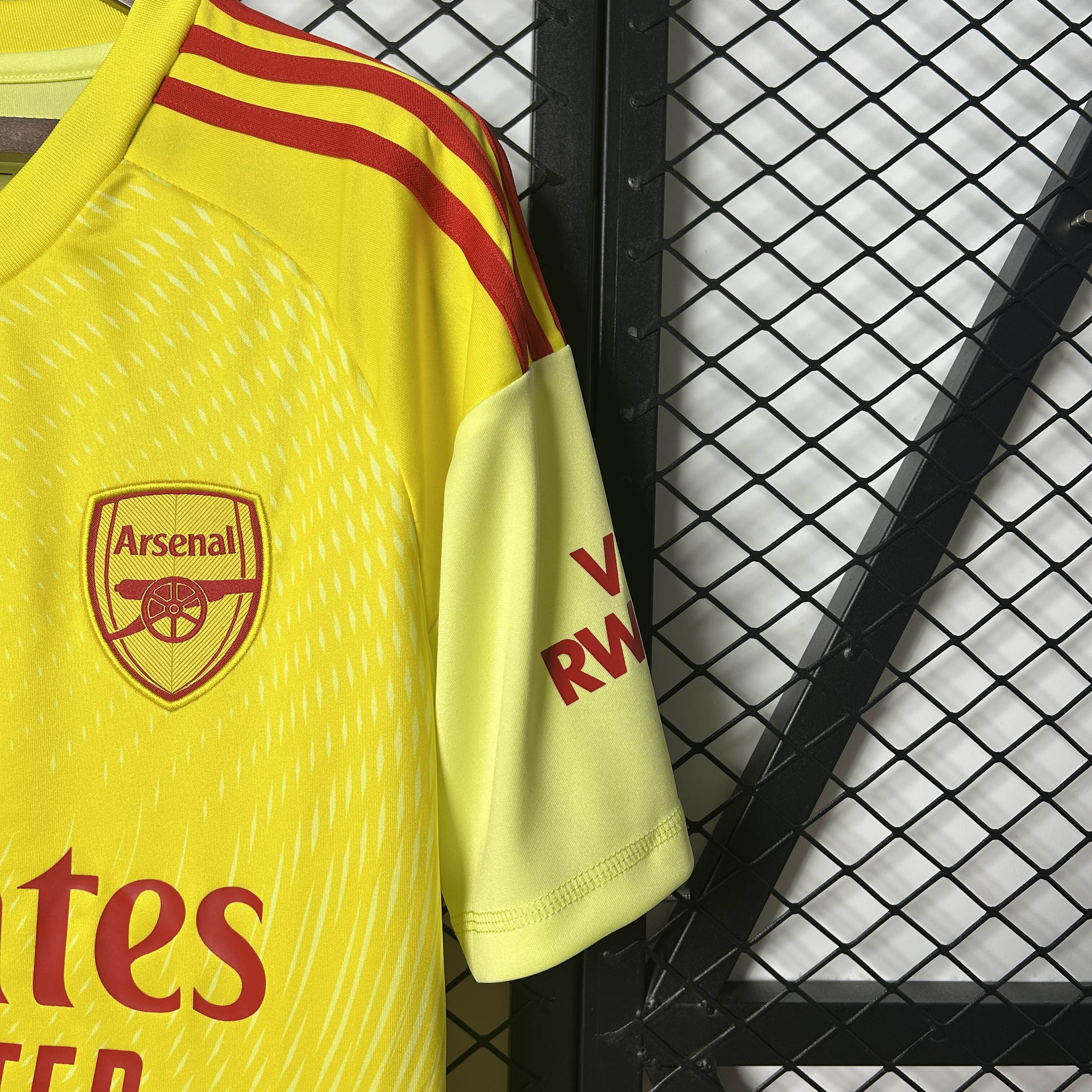 2025/2026 Arsenal Goalkeeper Yellow Football Shirt 1:1 Thai Quality:football jersey mysite: unitedjerseyfootball 邓江浪:football