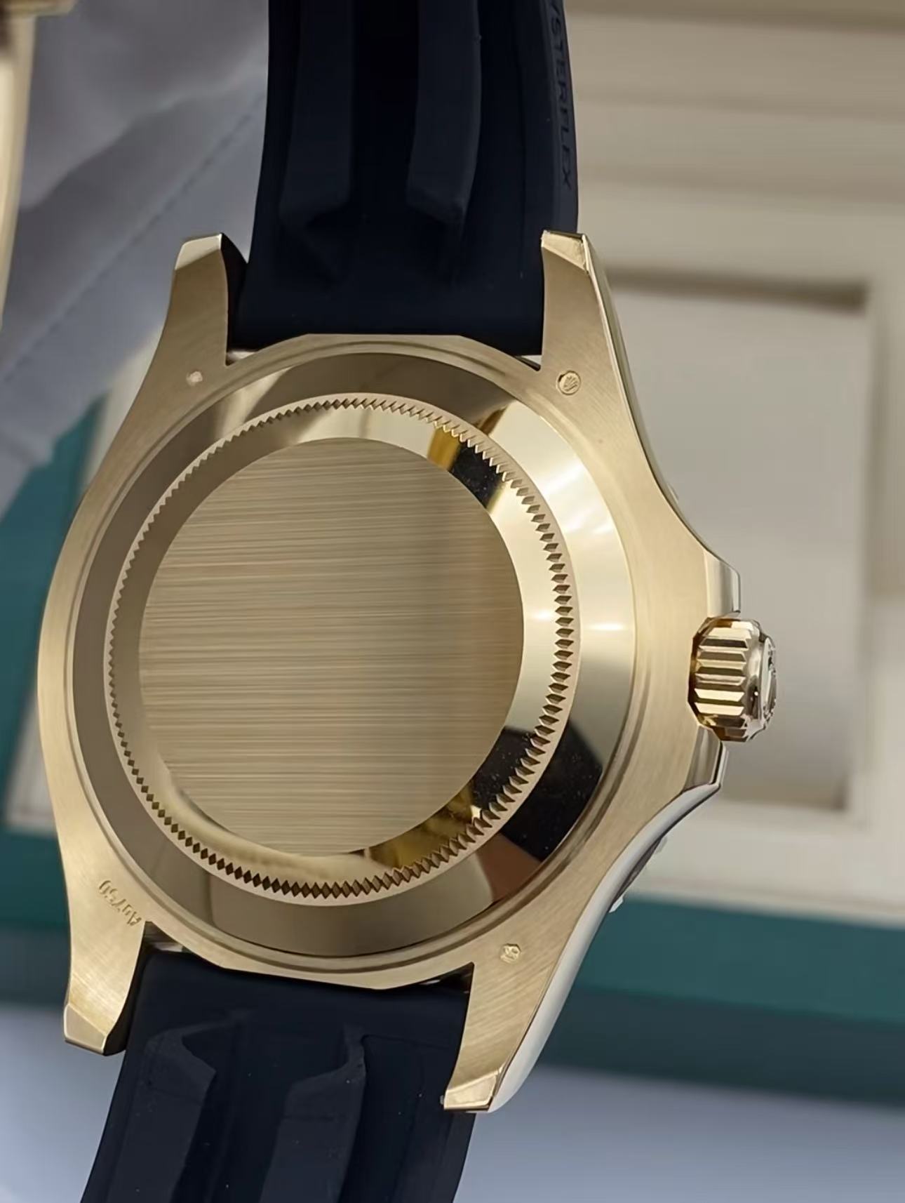 Rolex Yacht Master 18k Yellow Gold Super CloneSwiss Replica Watch OysterFlex Rubber Strap Ref 226658-3235 Swiss Movement