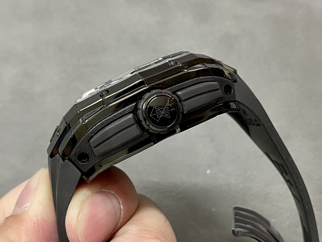 Hublot Spirit Of Big Bang 648.CX.0114.RX.MXM23 Replica Watch-fasswatch