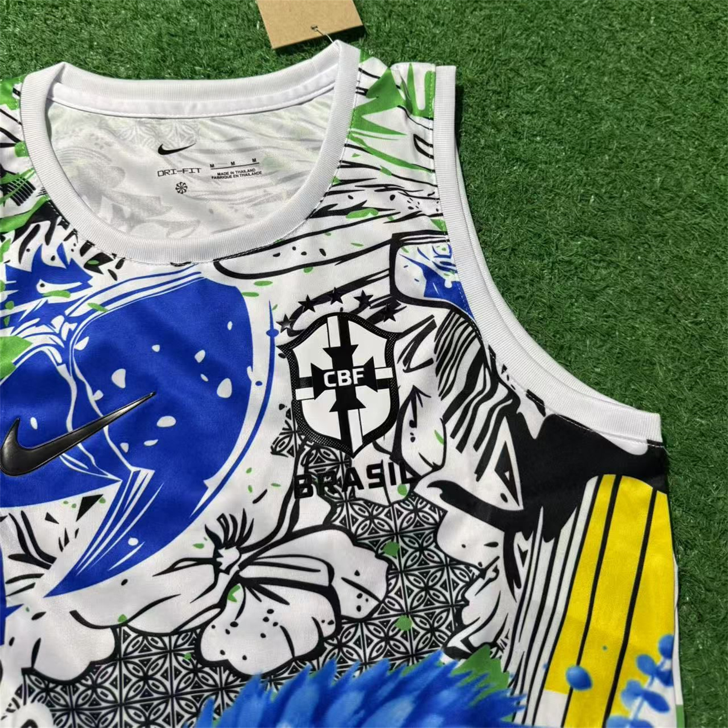 UltraTrikot-Women's Brazil 25-26 Blue Parrot Yoga Vest