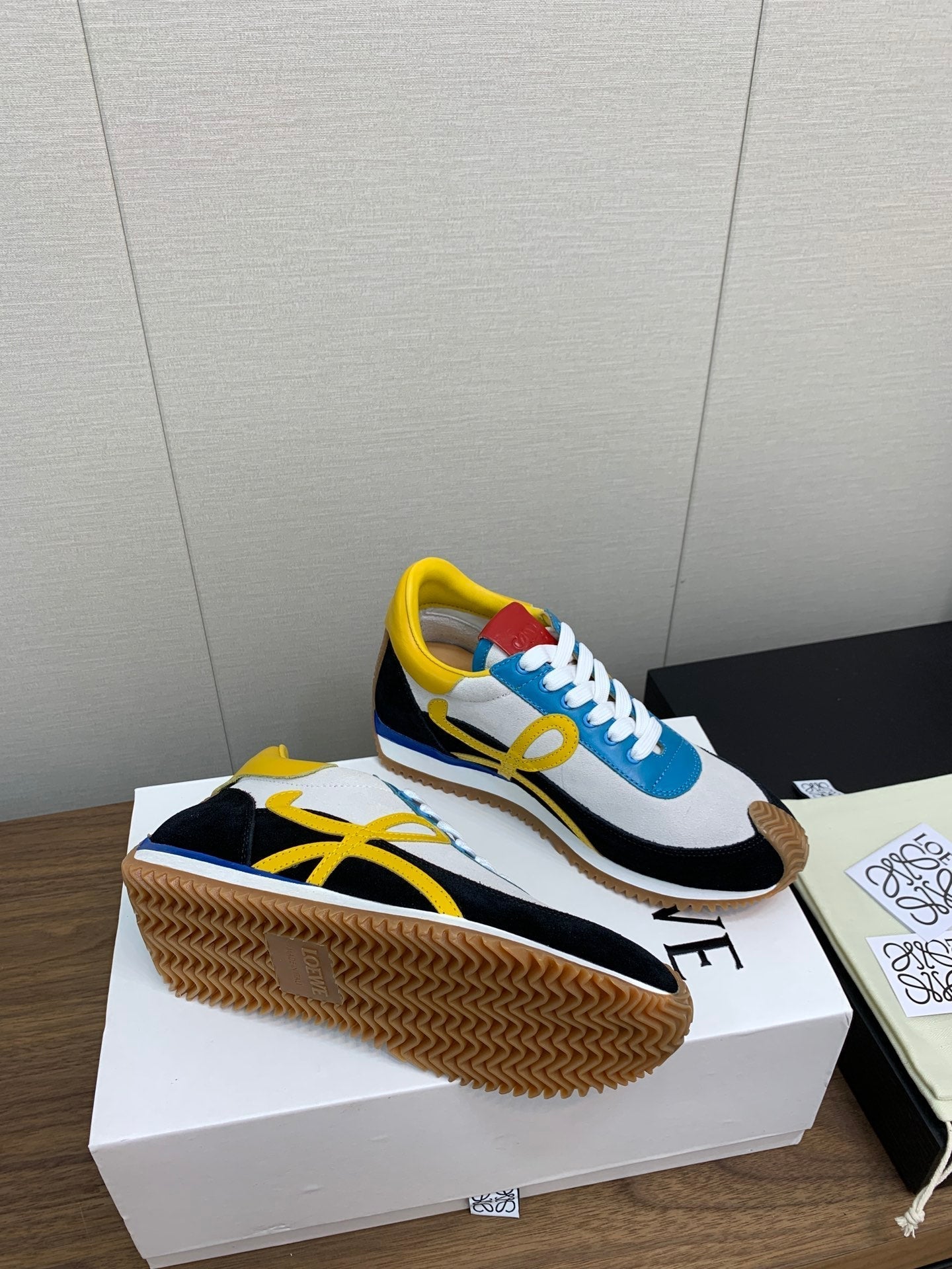 LW FLOW RUNNER SNEAKER WHITE-BLUE SUEDE、mysite、Cacoeks