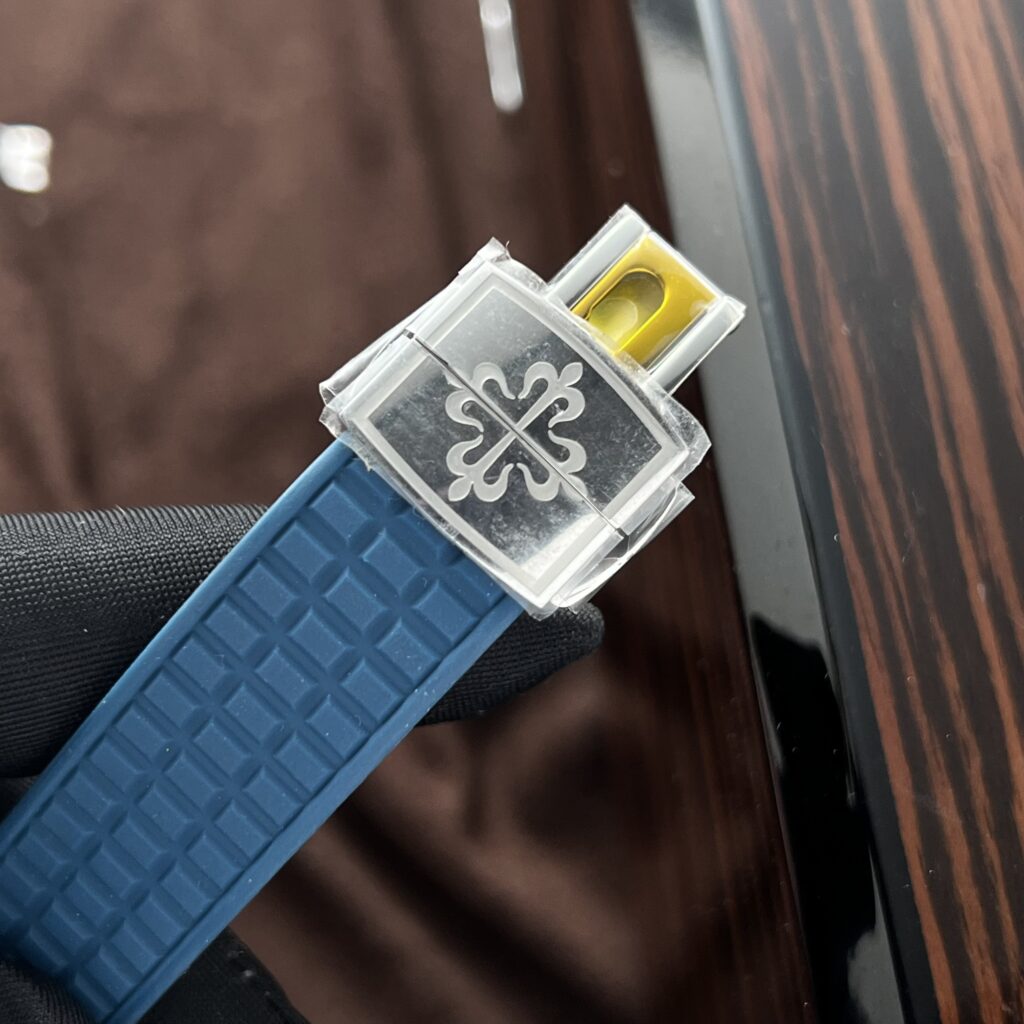 Đồng Hồ Patek Philippe Aquanaut 5067 Rep 11 Màu Xanh Dương PPF (2)