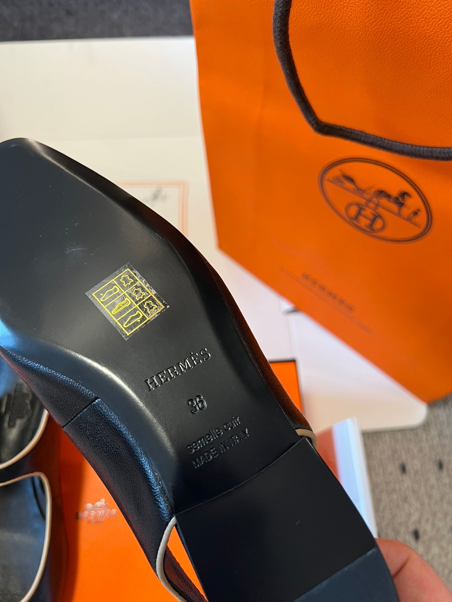 KLEO SLINGBACK IN BLACK CALFSKIN、mysite、Cacoeks