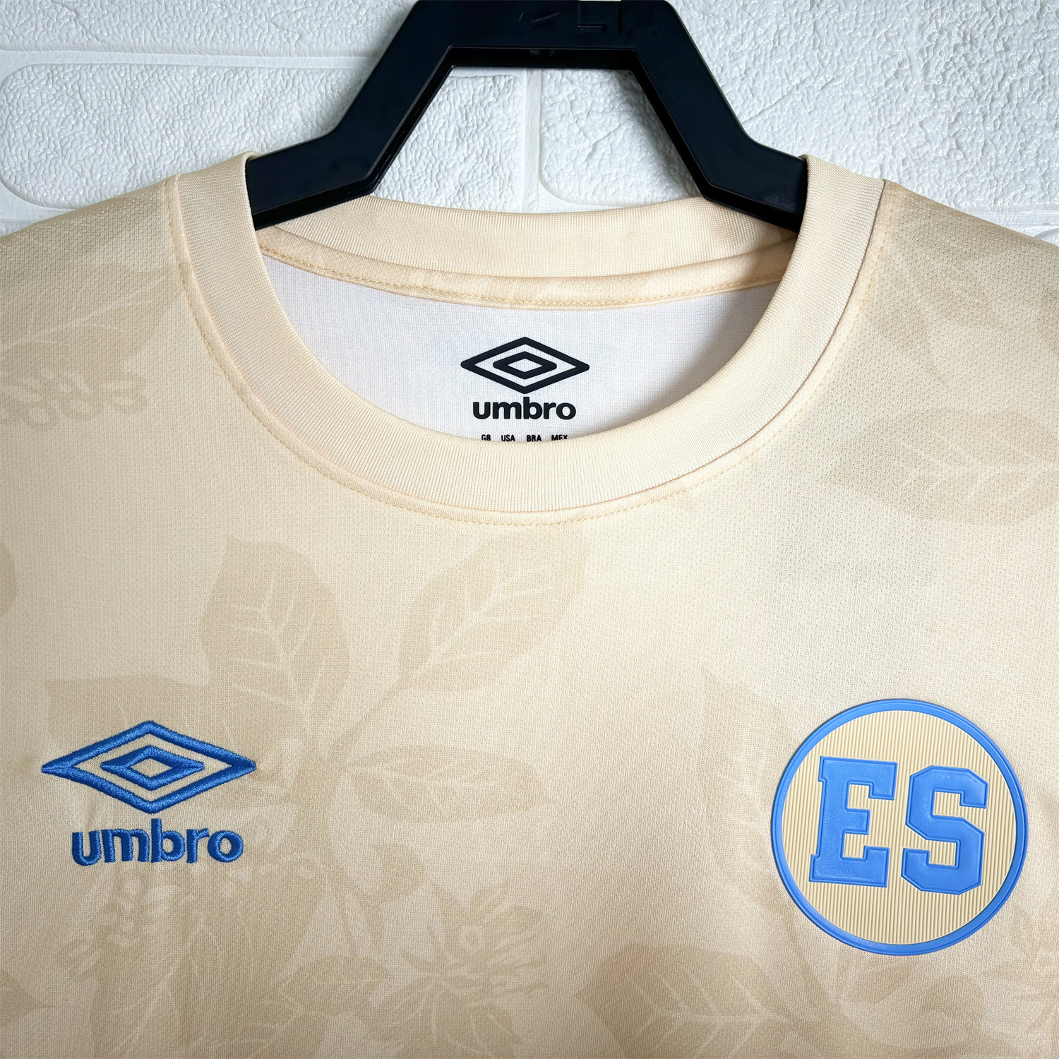 foot-El Salvador 2025-26 Yellow Pre-Match Jersey - Fans Version